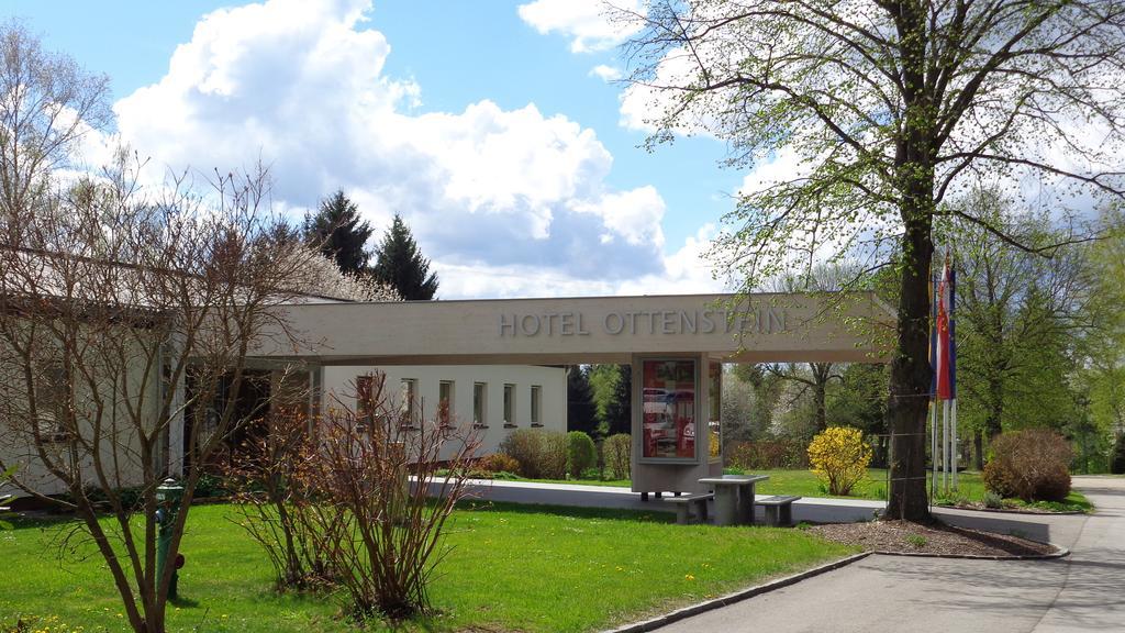 Hotel Ottenstein - Das Wohlfuehlhotel Rastenfeld Exterior foto